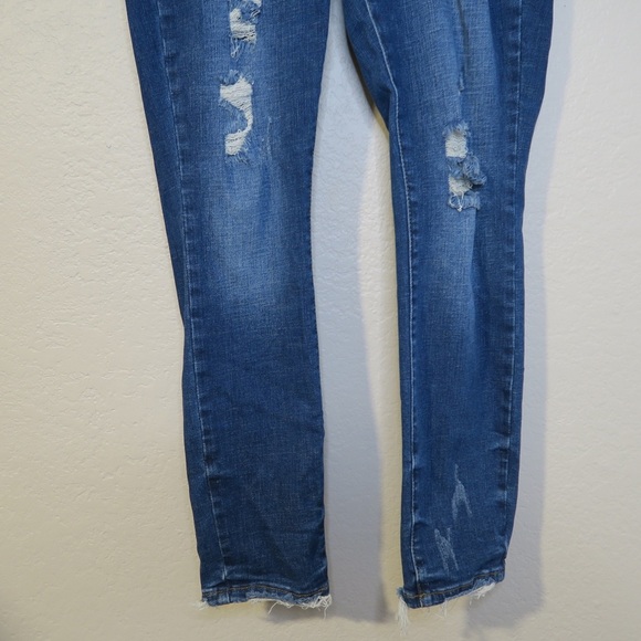Judy Blue Relaxed Fit Jeans Distressed Mid Rise Boyfriend Casual Destroyed 9 - Picture 4 of 10